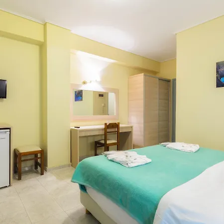 Отель Iakinthos, 4*