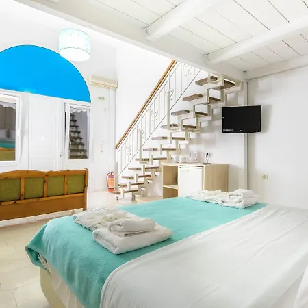 Iakinthos, Отель