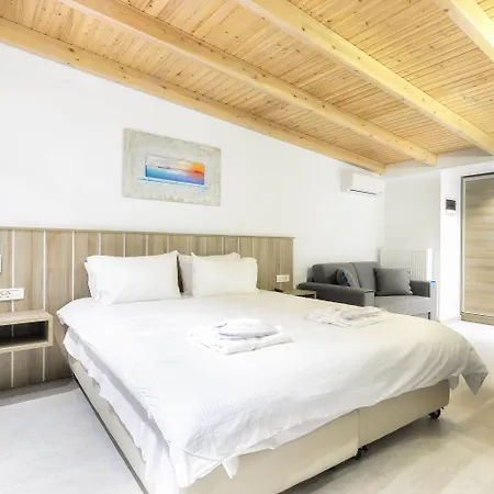 Iakinthos, Отель