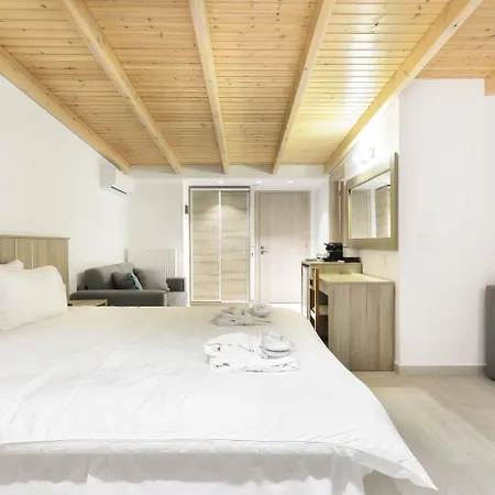 Отель Iakinthos, Циливи