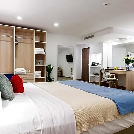 Hotel Iakinthos,
