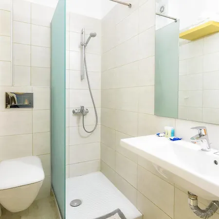 Iakinthos, Hotel 4*