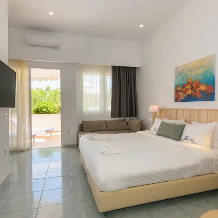 Hotel Iakinthos, 4*