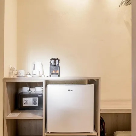 Iakinthos, 4* Циливи